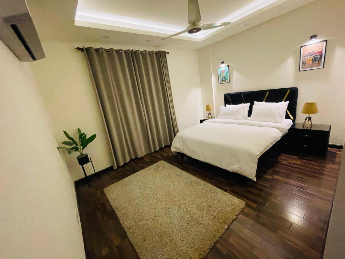 High Rise Presidential Suite In Elysium Opp Centaurus Islamabad Zewnętrze zdjęcie