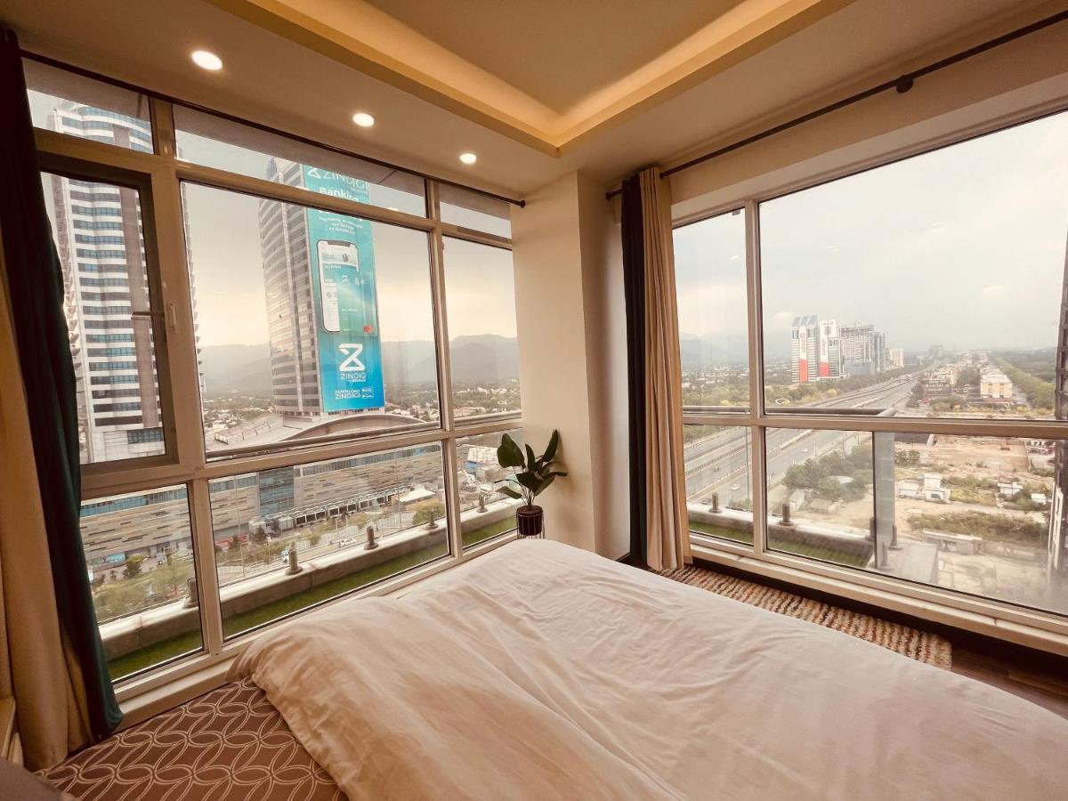 High Rise Presidential Suite In Elysium Opp Centaurus Islamabad Zewnętrze zdjęcie