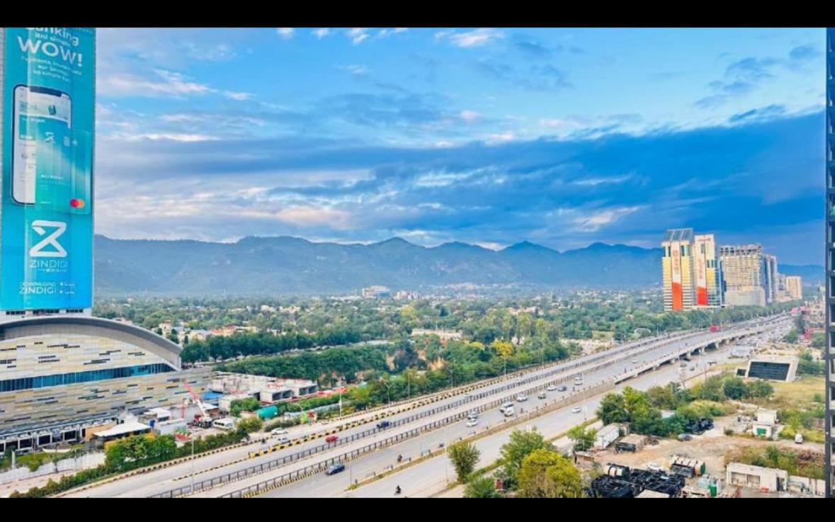 High Rise Presidential Suite In Elysium Opp Centaurus Islamabad Zewnętrze zdjęcie