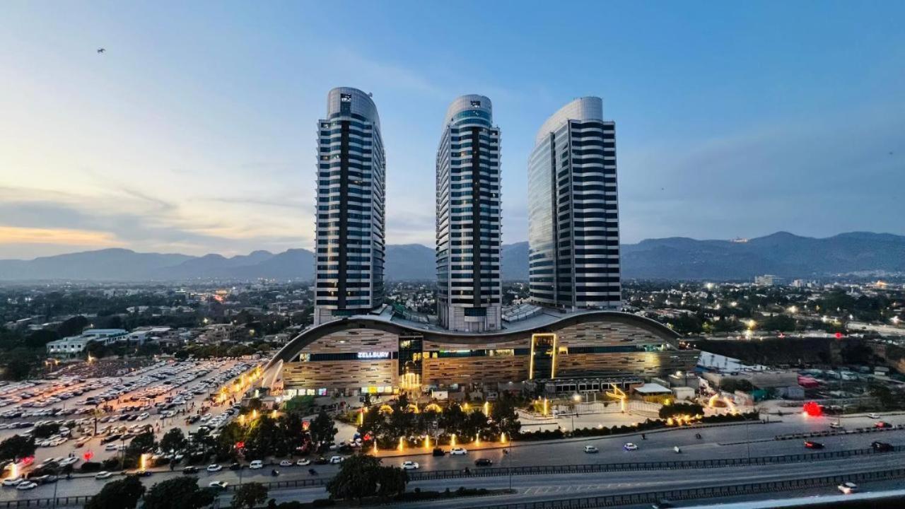 High Rise Presidential Suite In Elysium Opp Centaurus Islamabad Zewnętrze zdjęcie